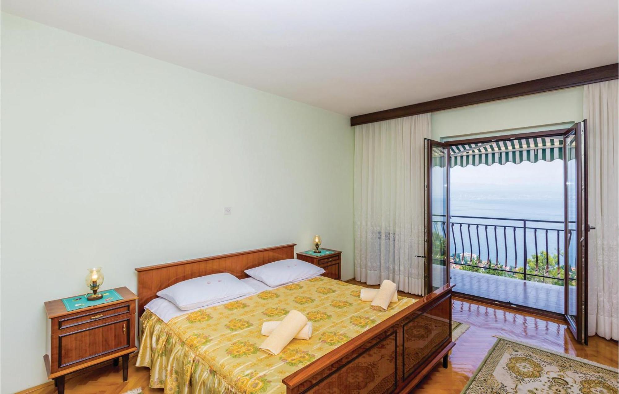 2 Bedroom Lovely Apartment In לובראן מראה חיצוני תמונה
